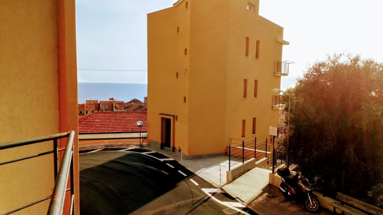 Casa Di Claude Con Posto Auto Daire Finale Ligure Dış mekan fotoğraf