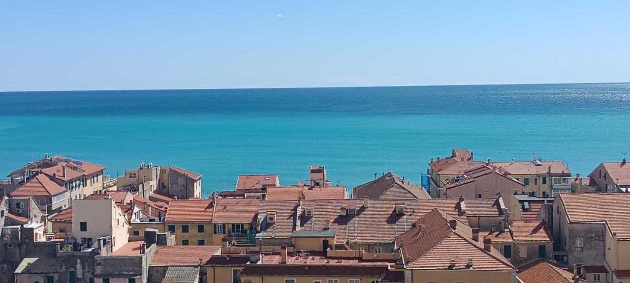 Casa Di Claude Con Posto Auto Daire Finale Ligure Dış mekan fotoğraf