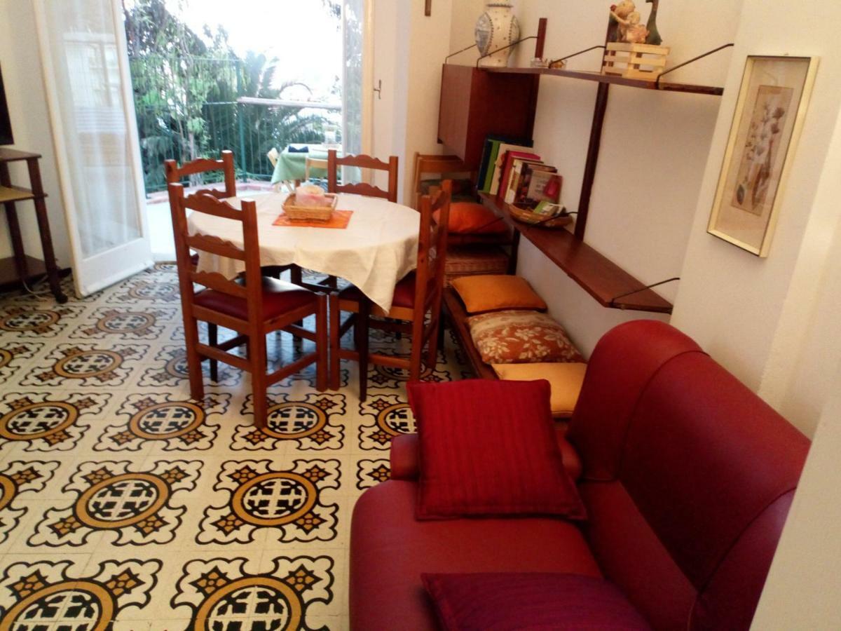 Casa Di Claude Con Posto Auto Daire Finale Ligure Dış mekan fotoğraf
