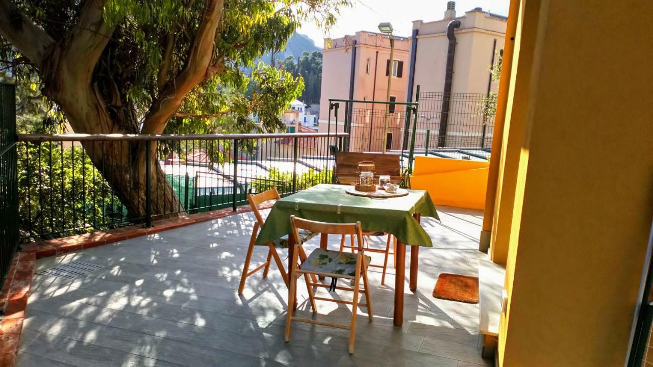 Casa Di Claude Con Posto Auto Daire Finale Ligure Dış mekan fotoğraf
